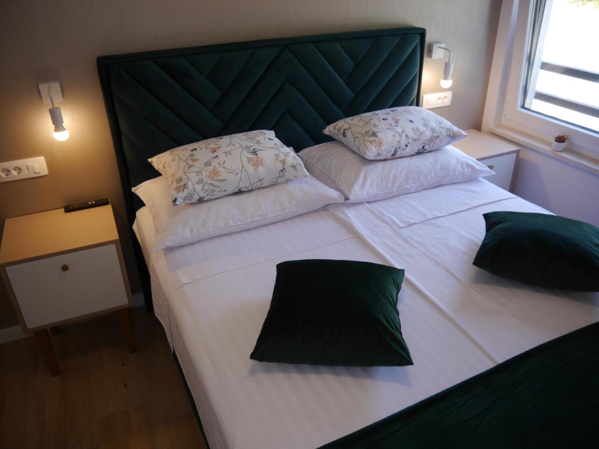 Apartment "Mon Ami" Trogir Eksteriør bilde