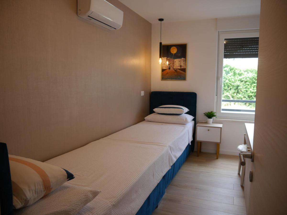 Apartment "Mon Ami" Trogir Eksteriør bilde